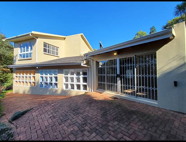 5 BEDROOM HOUSE FOR SALE IN WORLDS VIEW